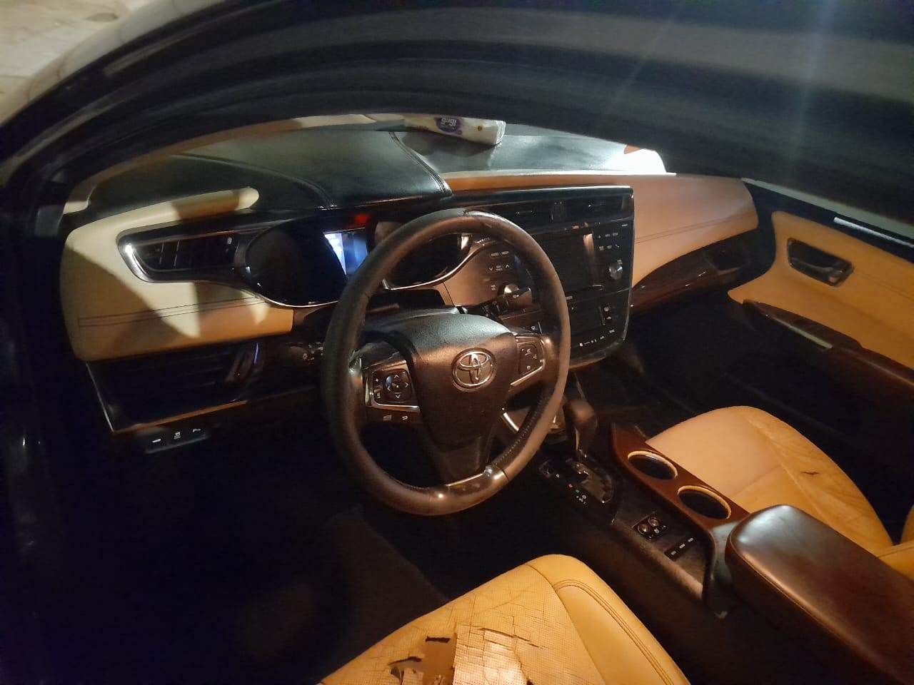 خدمة غسيل سيارات متنقل في حي الملقا بالرياض